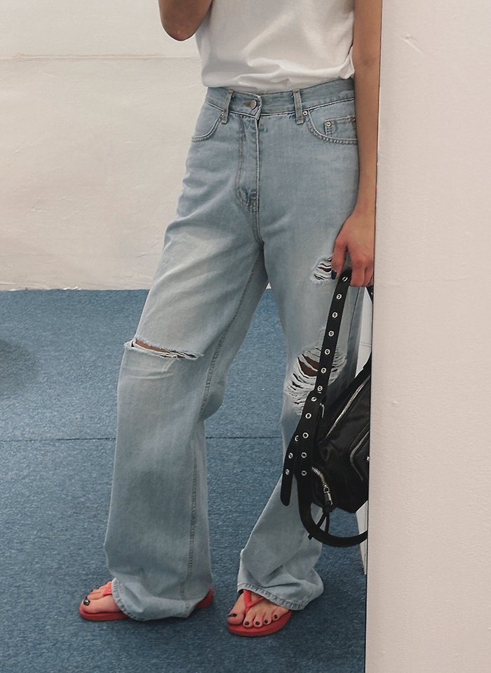 I'm here - Korean Women Fashion - #thatsdarling - 889 Loose Fit Distressed Jeans - 7