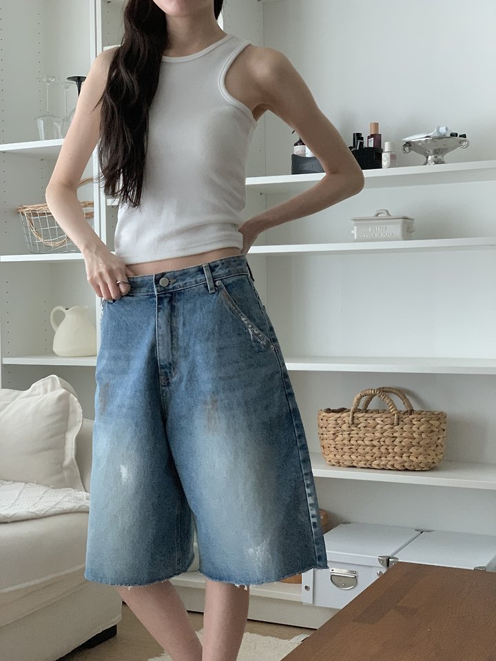 I'm here - Korean Women Fashion - #thelittlethings - 354 Painted Distressed Bermuda Denim Pants - 12