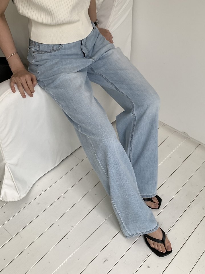 I'm here - Korean Women Fashion - #thatsdarling - 887 Light Blue Wide Denim Pants - 4