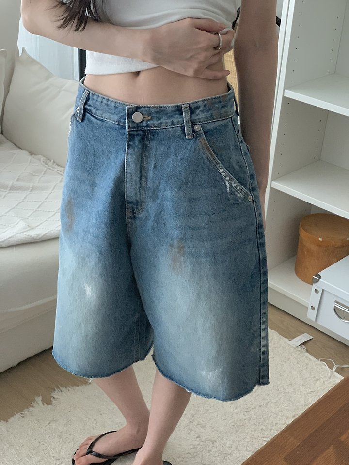 I'm here - Korean Women Fashion - #vintageinspired - 354 Painted Distressed Bermuda Denim Pants - 5