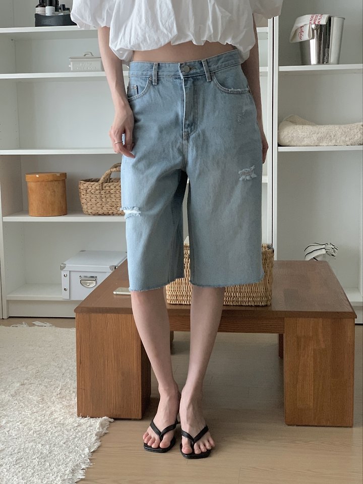 I'm here - Korean Women Fashion - #vintagekidsstyle - 355 Distressed Bermuda Denim Pants Light Blue Distressed Shorts - 8
