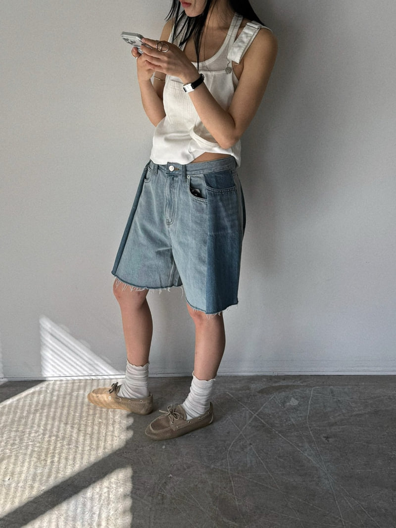 Jade Market - Korean Women Fashion - #pursuepretty - Contrast Denim Shorts - 9