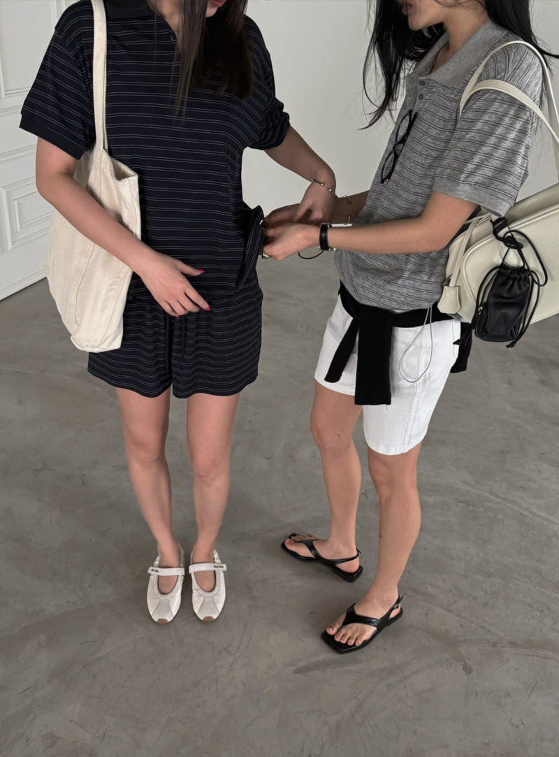 Jade Market - Korean Women Fashion - #womensfashion - Essential Collar Tee - 3