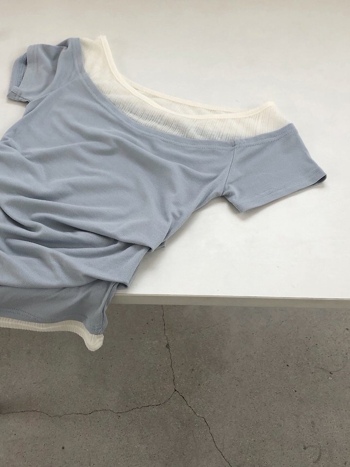 Jeiin - Korean Women Fashion - #momslook - Two-Tone Tee - 2