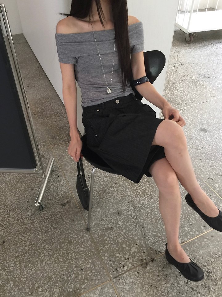 Jeiin - Korean Women Fashion - #momslook - Bron Off-Shoulder Tee - 5