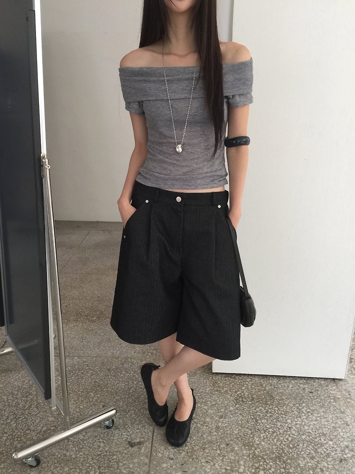 Jeiin - Korean Women Fashion - #momslook - Bron Off-Shoulder Tee - 7