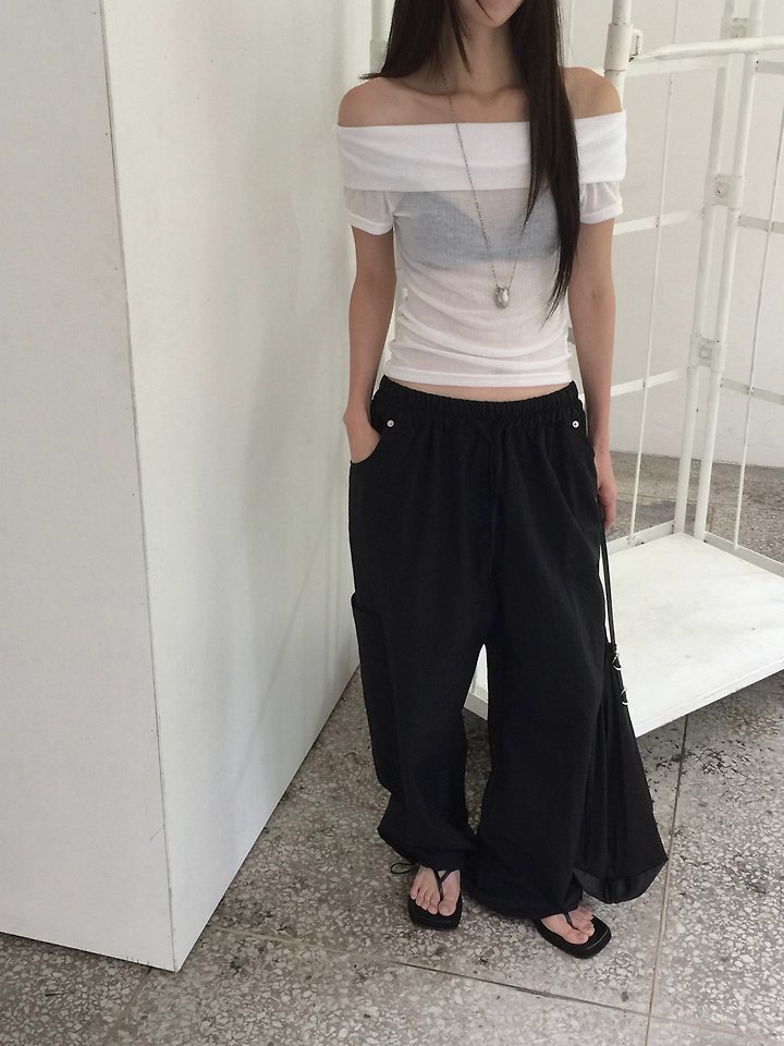 Jeiin - Korean Women Fashion - #momslook - Bron Off-Shoulder Tee - 9
