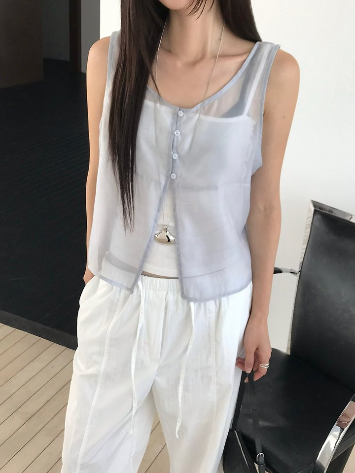Jeiin - Korean Women Fashion - #restrostyle - Shine Sleeveless Blouse - 10