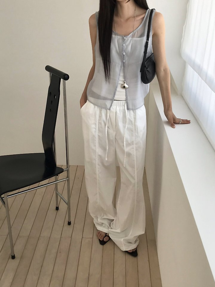 Jeiin - Korean Women Fashion - #romanticstyle - Shine Sleeveless Blouse - 11