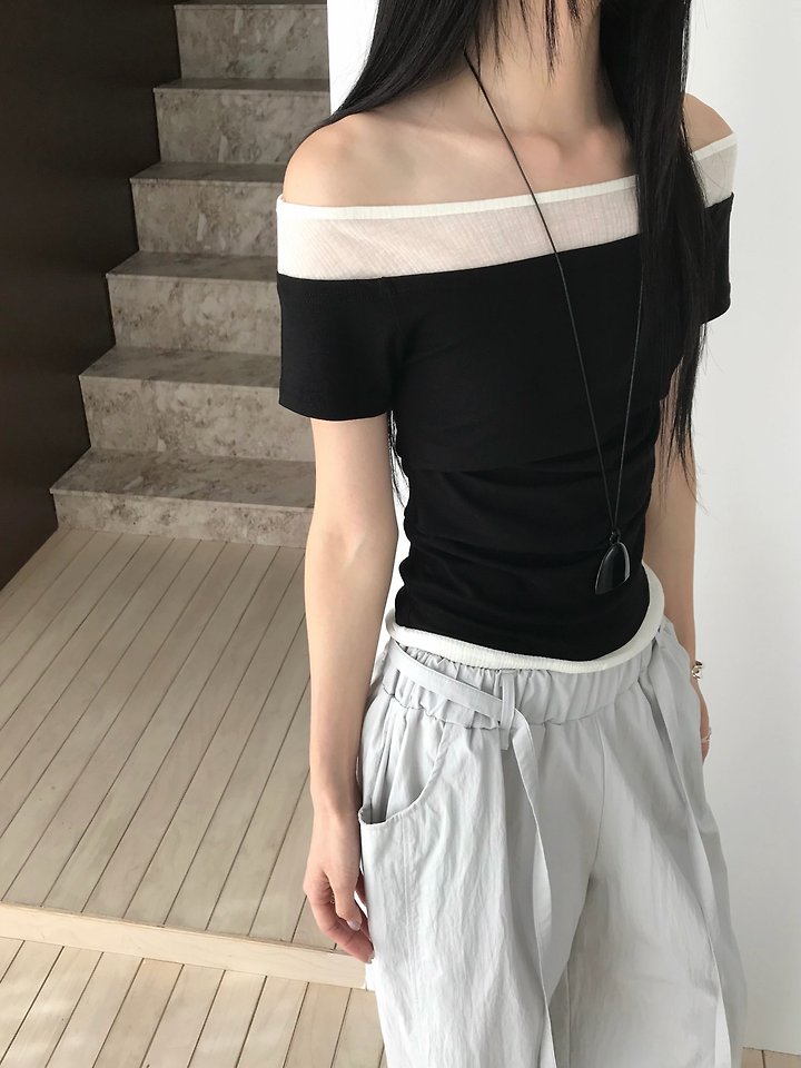 Jeiin - Korean Women Fashion - #womensfashion - Two-Tone Tee - 11