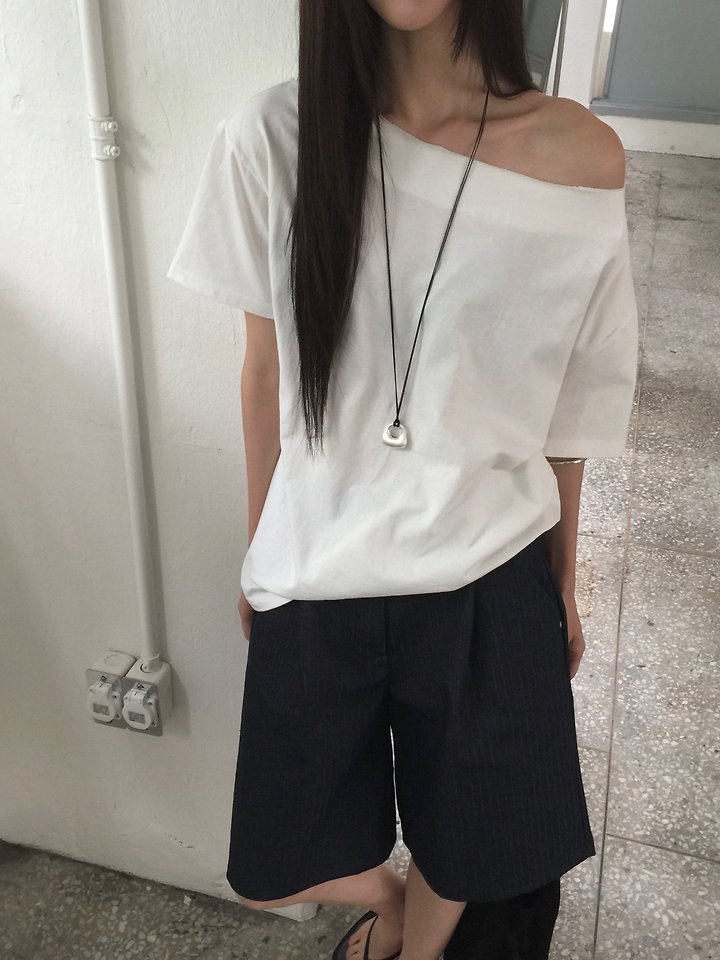 Jeiin - Korean Women Fashion - #womensfashion - Cut Tee - 2