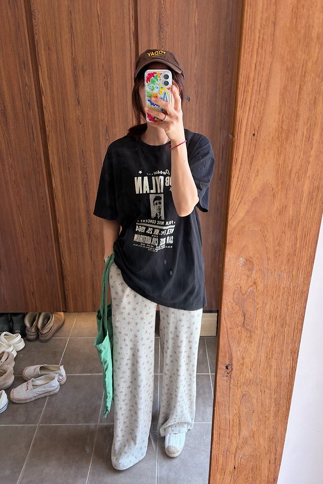 Lagrass - Korean Women Fashion - #momslook - Dylan Tee - 8