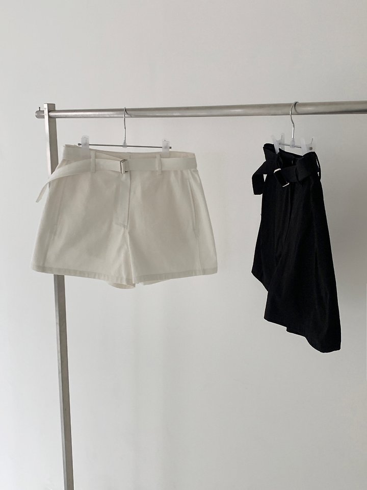 Logarden - Korean Women Fashion - #momslook - Mare Short Pants - 2