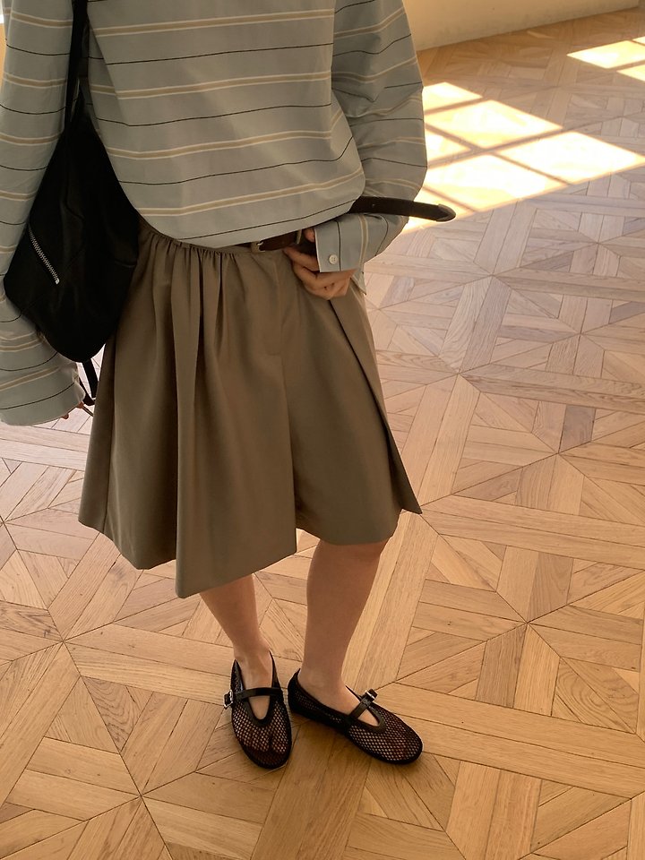 Logarden - Korean Women Fashion - #momslook - Unbalanced Big Half Pants - 7