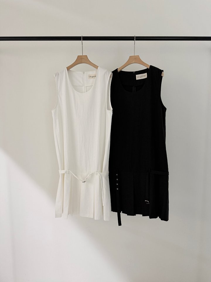 Logarden - Korean Women Fashion - #pursuepretty - Low Belt One-piece