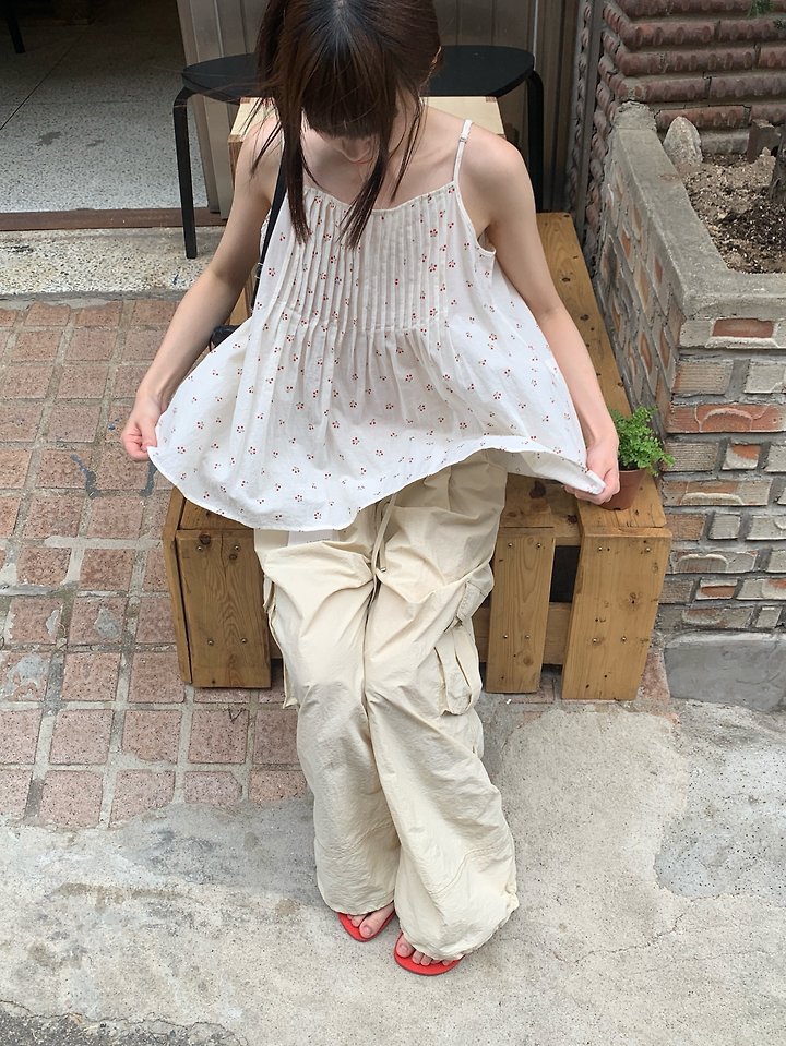 Logarden - Korean Women Fashion - #restrostyle - Cherry Pintuck Top - 12