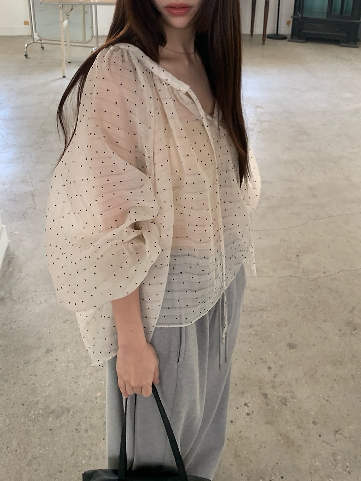 Logarden - Korean Women Fashion - #thelittlethings - Dot Shirring Blouse - 9