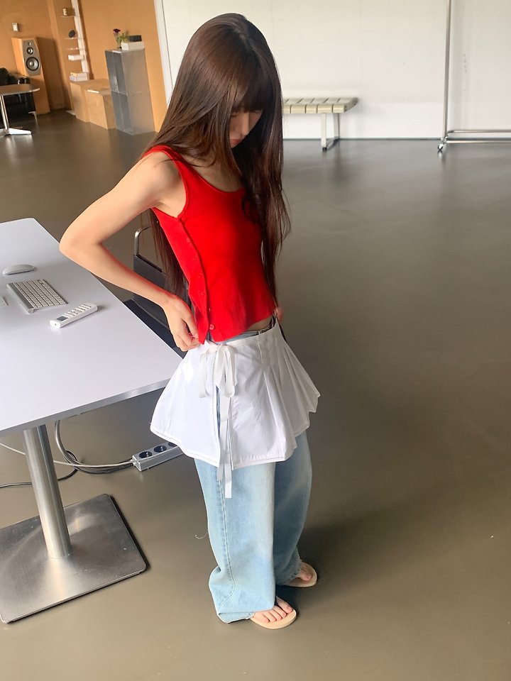 Logarden - Korean Women Fashion - #vintageinspired - Button Sleeveless Top - 2