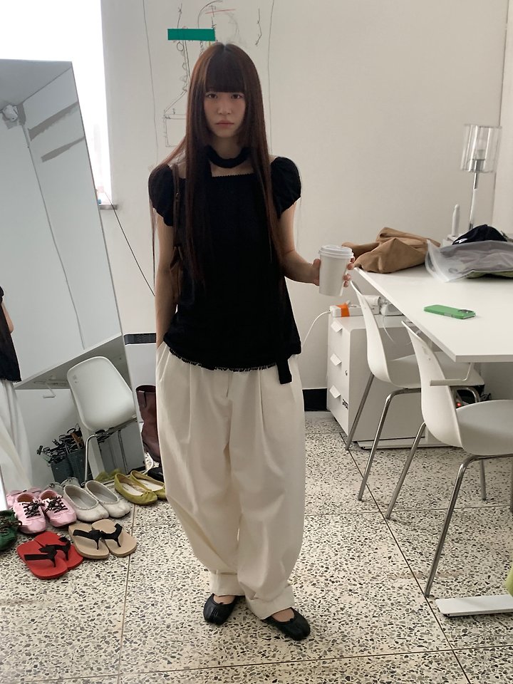 Logarden - Korean Women Fashion - #womensfashion - Anne Muffler Top - 8