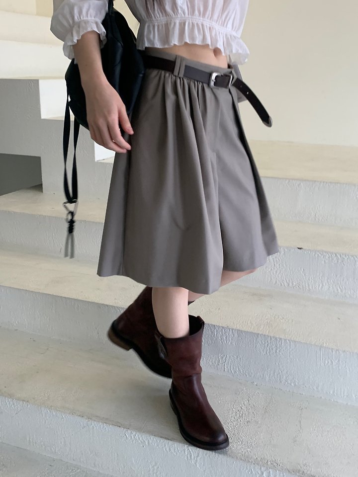 Logarden - Korean Women Fashion - #womensfashion - Unbalanced Big Half Pants - 6