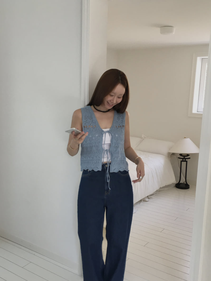 Made - Korean Women Fashion - #momslook - Deluna Vest Sleeveless Top - 8