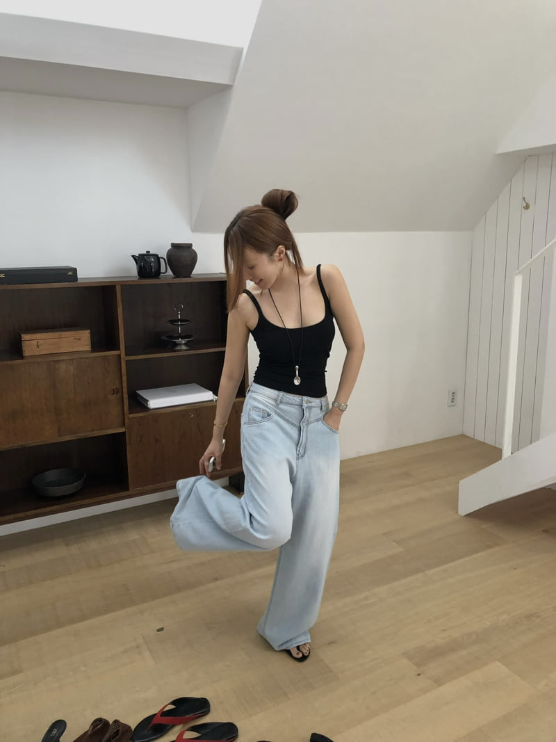 Made - Korean Women Fashion - #momslook - Line Sleeveless Top - 11