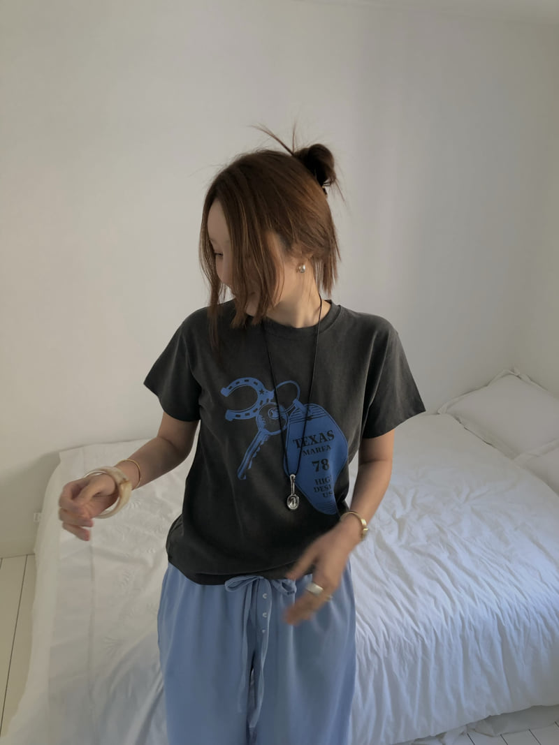 Made - Korean Women Fashion - #womensfashion - Key Tee - 9