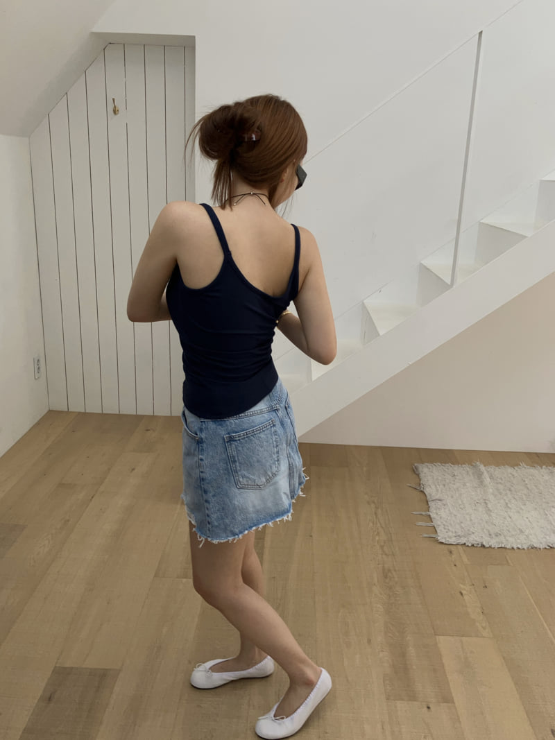 Made - Korean Women Fashion - #womensfashion - Line Sleeveless Top - 10