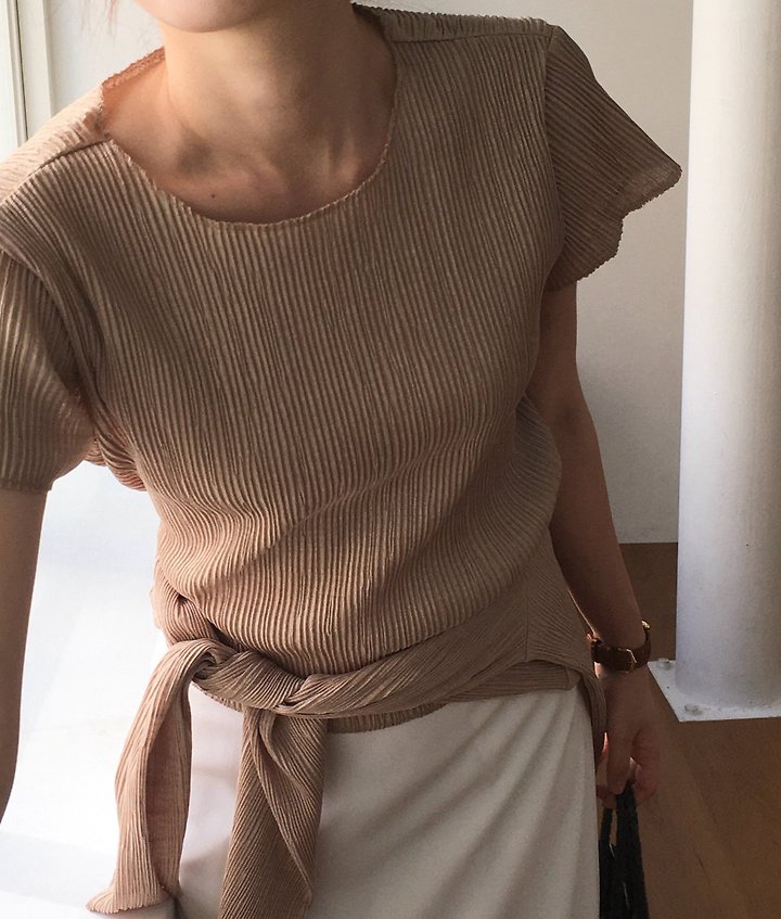 Moani - Korean Women Fashion - #momslook - Pleats O Neck Top - 9