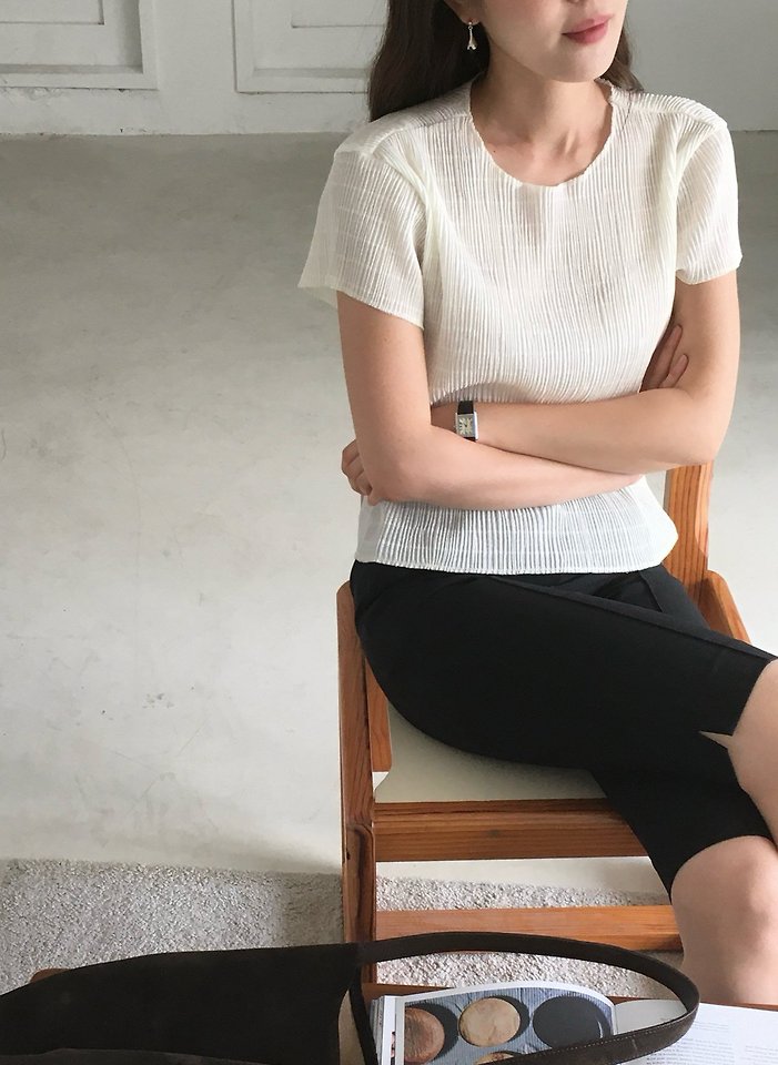 Moani - Korean Women Fashion - #womensfashion - Pleats O Neck Top - 10