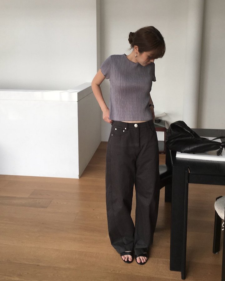 Moani - Korean Women Fashion - #womensfashion - Pleats O Neck Top - 6