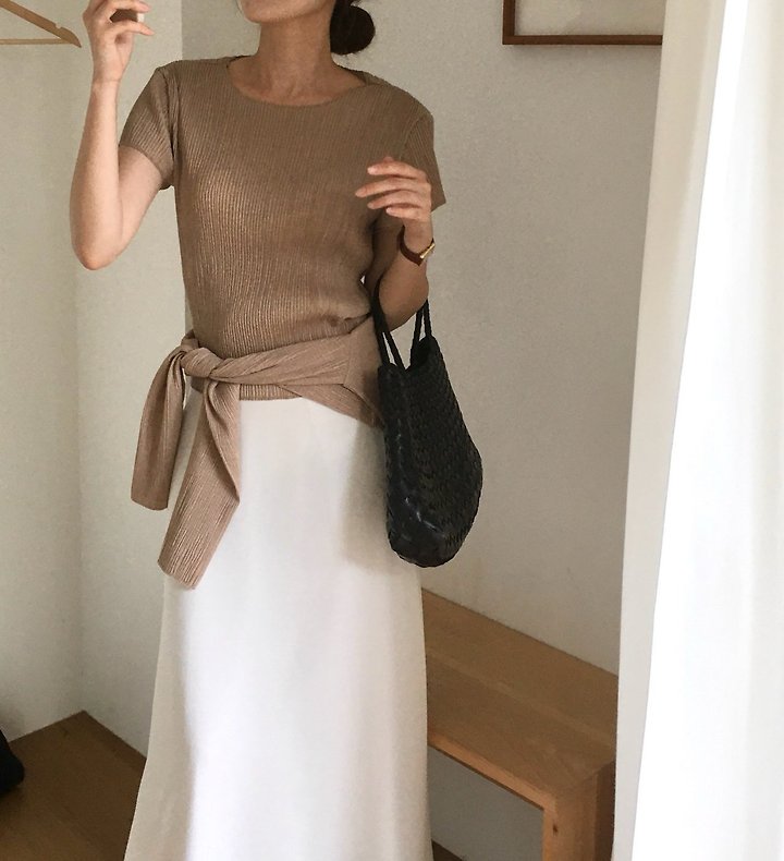 Moani - Korean Women Fashion - #womensfashion - Pleats O Neck Top - 8
