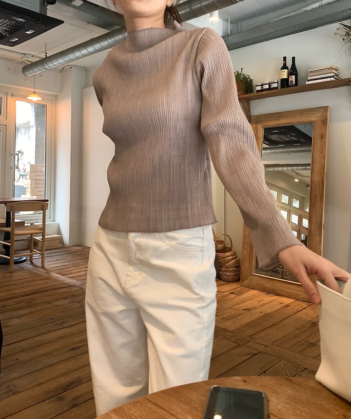 Moani - Korean Women Fashion - #womensfashion - Pleats Mock Neck Blouse - 8