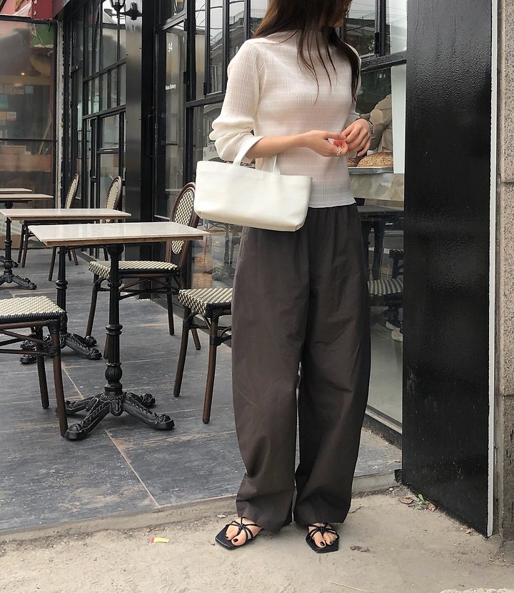 Moani - Korean Women Fashion - #womensfashion - Summer Cotton Curved Pants - 7