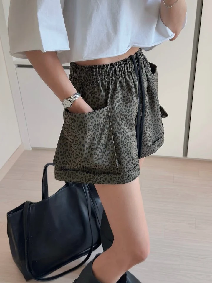 Moran Women - Korean Women Fashion - #momslook - Pocket Leo Shorts - 10