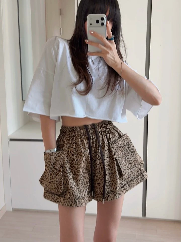 Moran Women - Korean Women Fashion - #womensfashion - Pocket Leo Shorts - 4