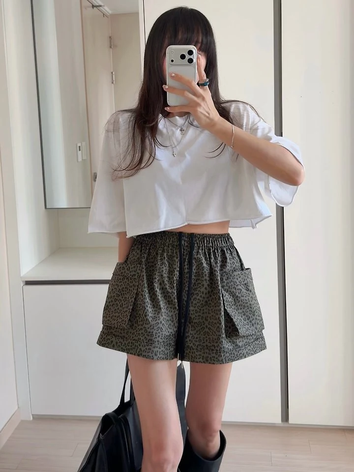 Moran Women - Korean Women Fashion - #womensfashion - Pocket Leo Shorts - 11