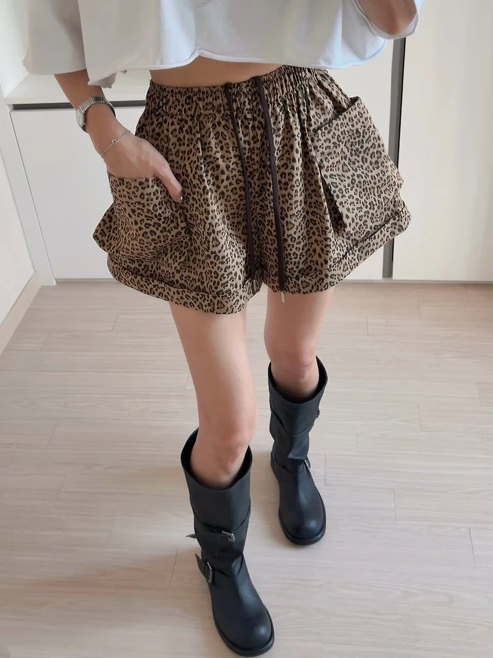Moran Women - Korean Women Fashion - #womensfashion - Pocket Leo Shorts - 3