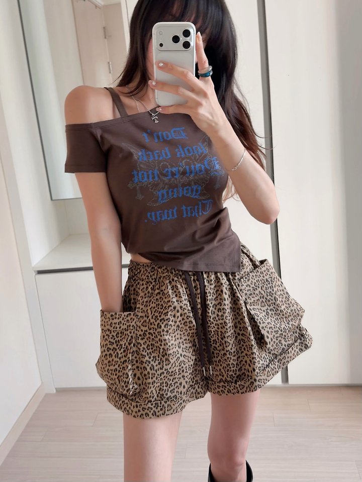 Moran Women - Korean Women Fashion - #womensfashion - Swan One-Shoulder Tee - 12
