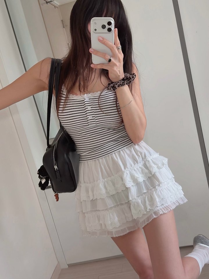 Moran Women - Korean Women Fashion - #womensfashion - Mono Stripe Lace Sleeveless Top - 11