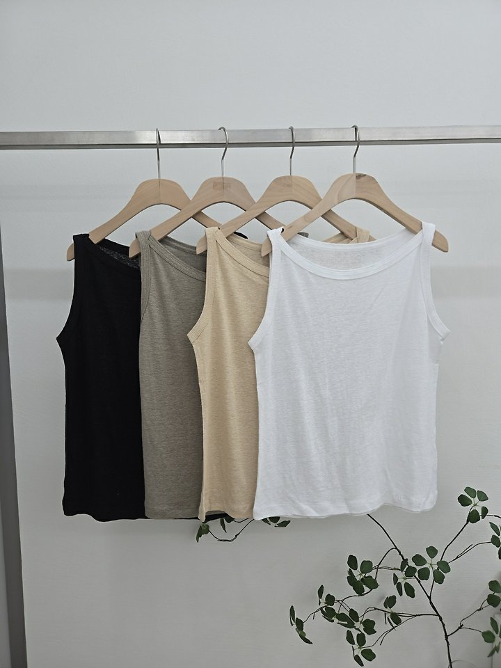 Most - Korean Women Fashion - #momslook - Lip Linen Sleeveless Top - 7