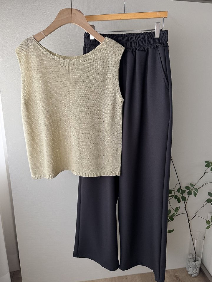 Most - Korean Women Fashion - #shopsmall - Aqua Sleeveless Top - 9