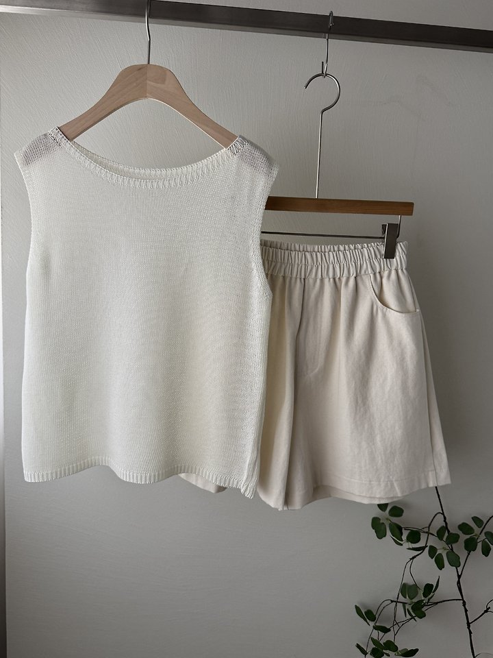 Most - Korean Women Fashion - #vintagekidsstyle - Aqua Sleeveless Top - 5