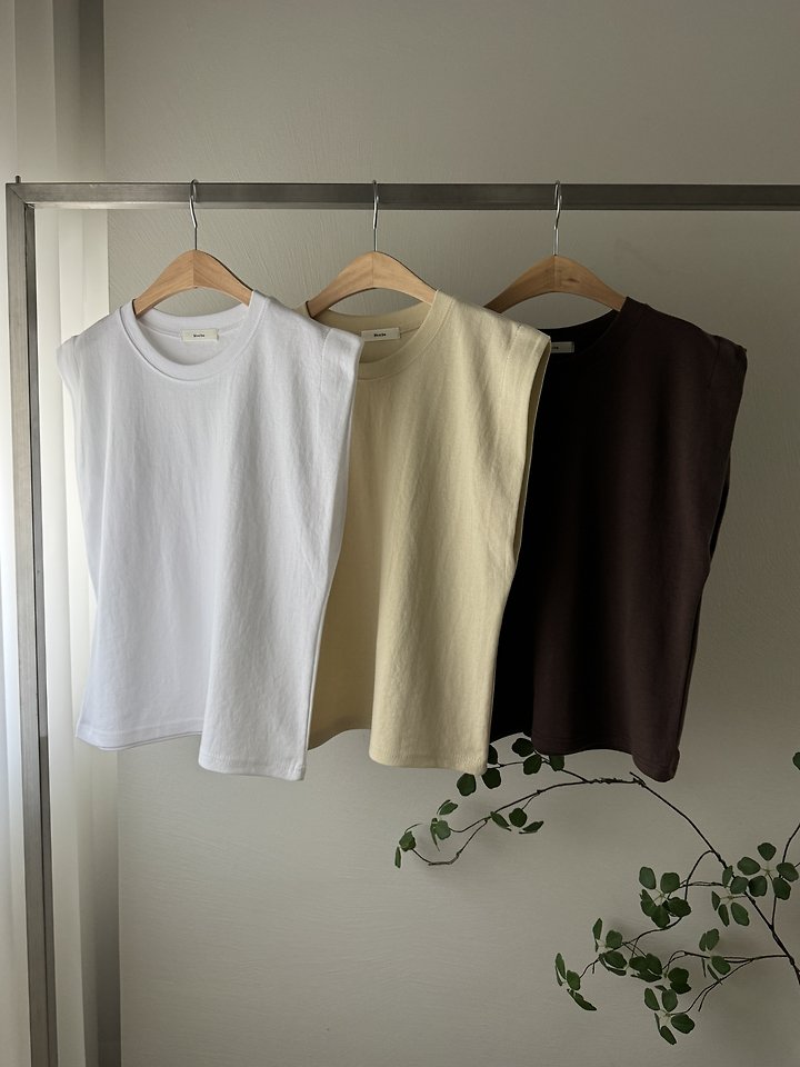 Most - Korean Women Fashion - #womensfashion - Boxy Sleeveless Tee - 6