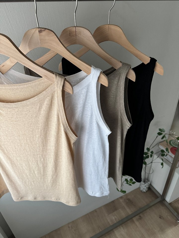 Most - Korean Women Fashion - #womensfashion - Lip Linen Sleeveless Top - 2