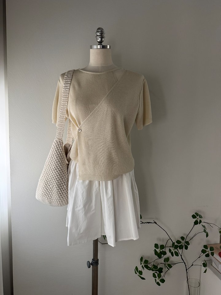 Most - Korean Women Fashion - #womensfashion - Lindo Knit Top