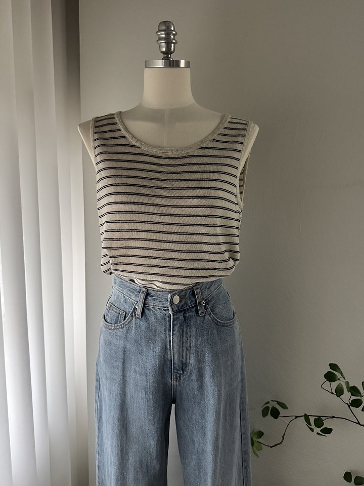 Most - Korean Women Fashion - #womensfashion - Under Sleeveless Top