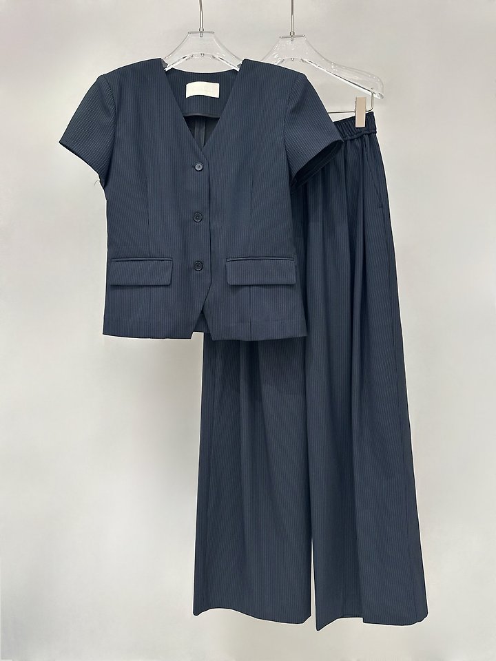 Neroli36 - Korean Women Fashion - #momslook - Stripe Pleated Pants - 4