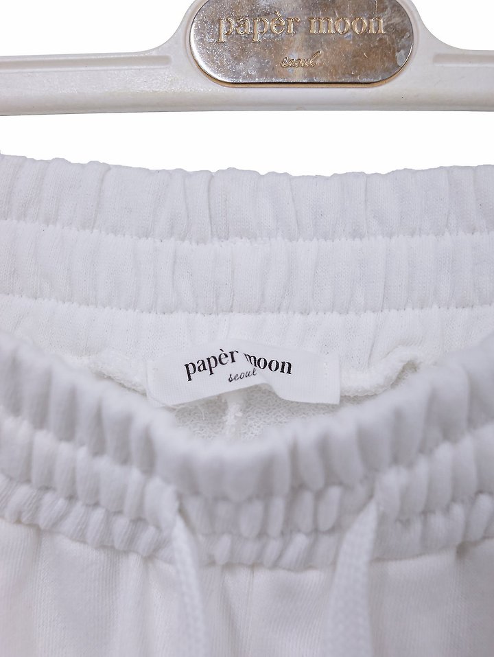 Paper Moon - Korean Women Fashion - #momslook - Cut-Out Detail Wide Sweat Trousers - 11