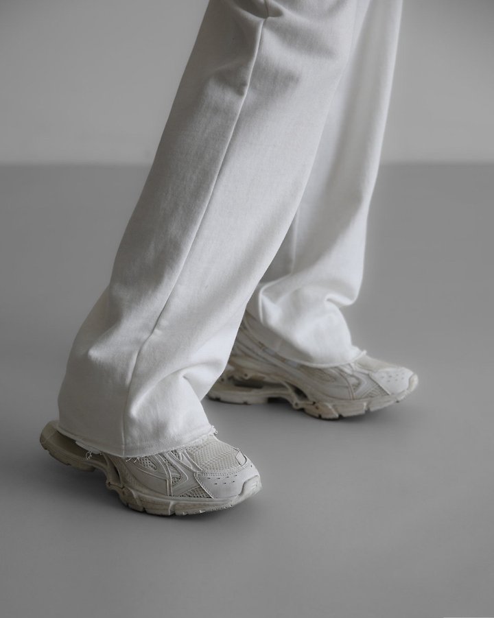 Paper Moon - Korean Women Fashion - #momslook - Cut-Out Detail Wide Sweat Trousers - 5